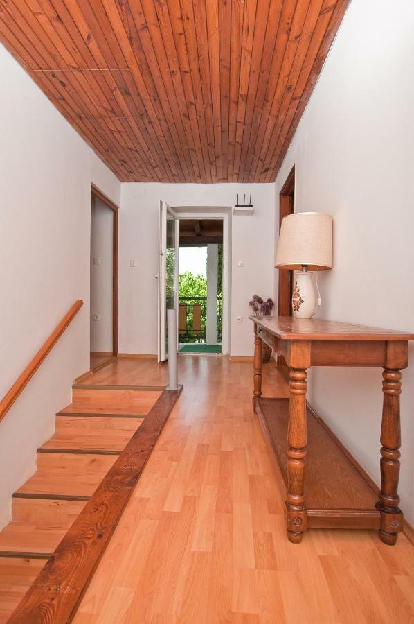 Гостевой дом Country House Gazon Smarje  Экстерьер фото